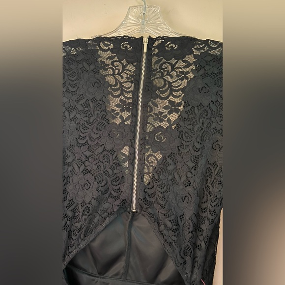 Bebe Celia L/S Open back Dress-Black - Picture 8 of 8